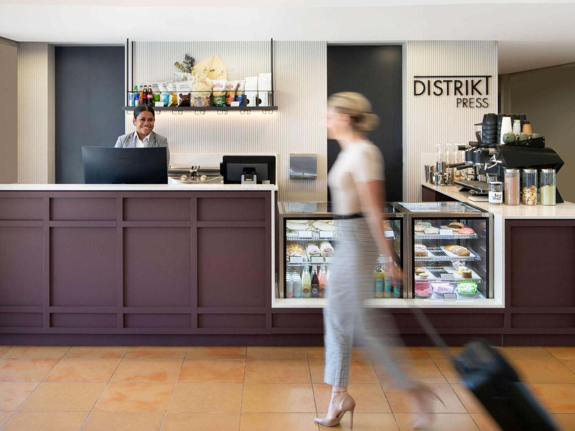 Mercure Sydney Blacktown Arndell Park Exterior photo